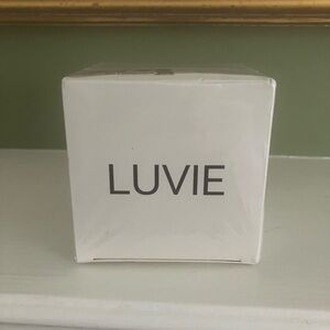 LUVIE Warm Foundation Cushion
